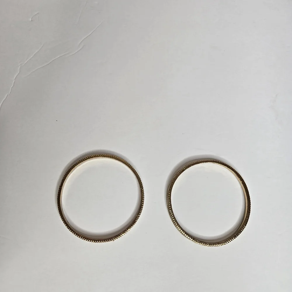 Cream Gold-Tone 8